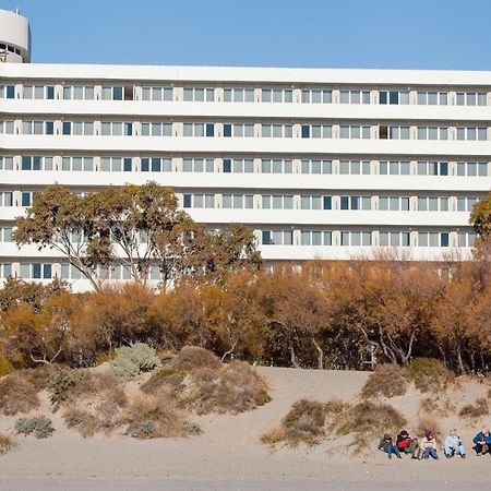 Rayentray Grand Hotel Puerto Madryn Exterior photo