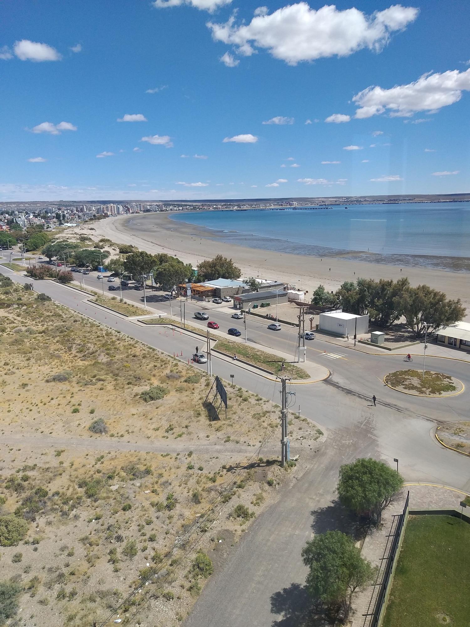 Rayentray Grand Hotel Puerto Madryn Exterior photo