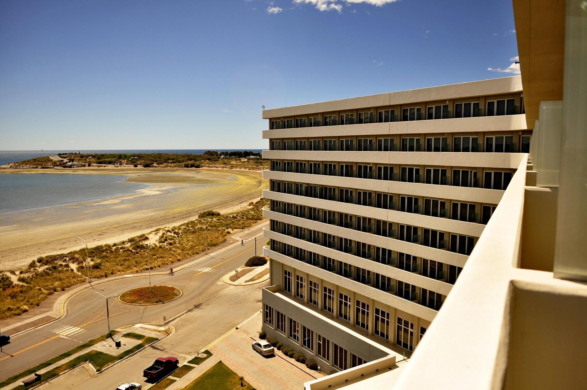 Rayentray Grand Hotel Puerto Madryn Exterior photo