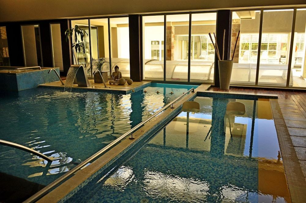 Rayentray Grand Hotel Puerto Madryn Exterior photo