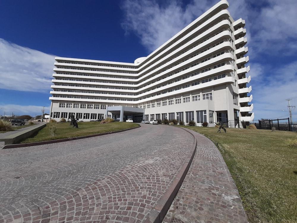 Rayentray Grand Hotel Puerto Madryn Exterior photo